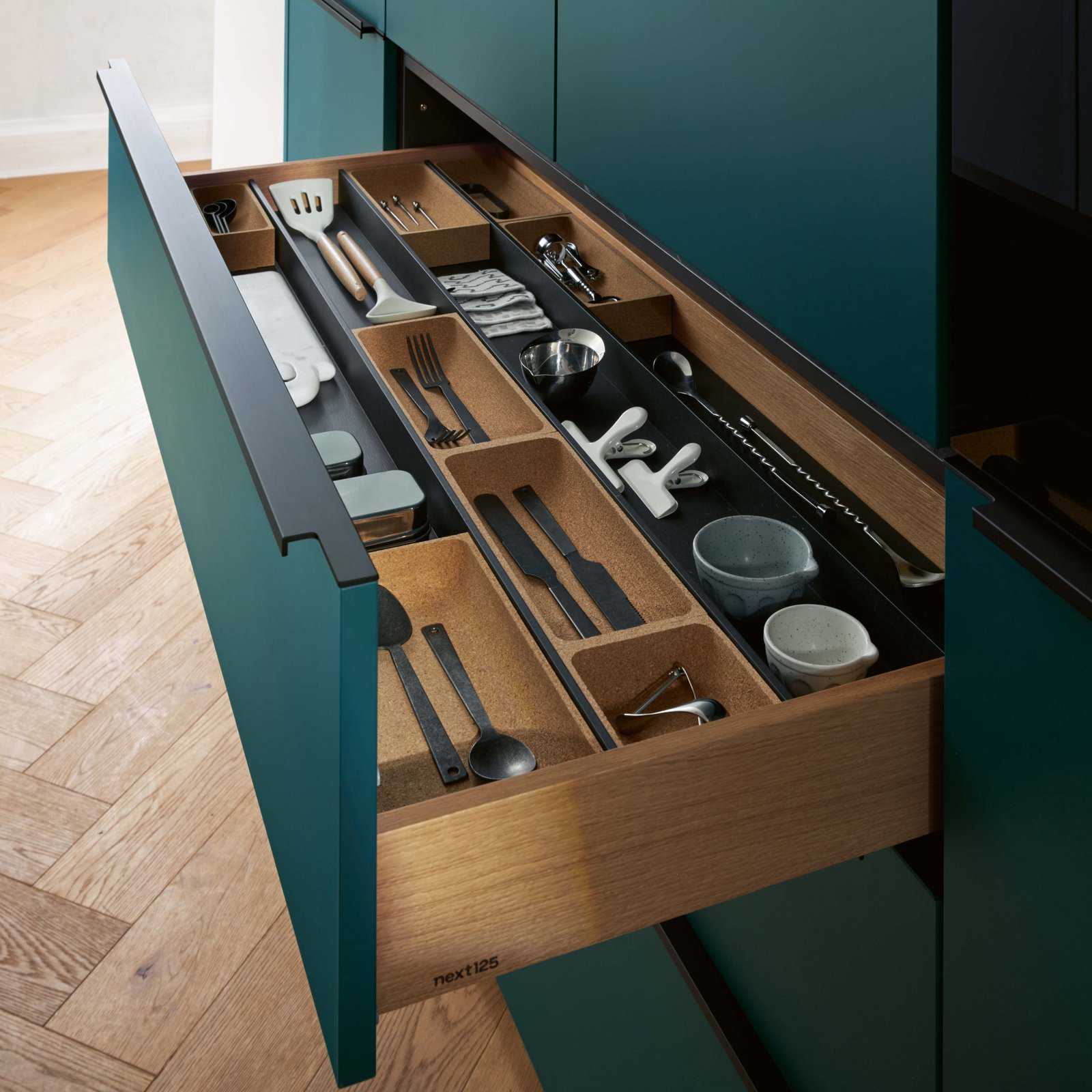 next125_kueche_auszug_variko_woodbox